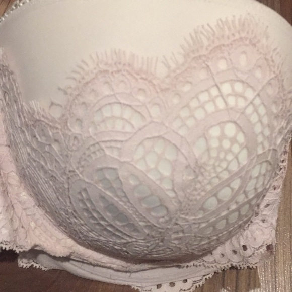 Blush V I C T O R I A S - S E C R E T bra - Picture 5 of 5